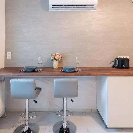 Stylish Vacation With Ac - Stilusos Legkondicionalt Nyaralo Prázdninový dům Siófok