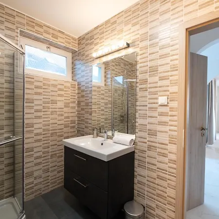 Prázdninový dům Stylish Vacation With Ac - Stilusos Legkondicionalt Nyaralo *